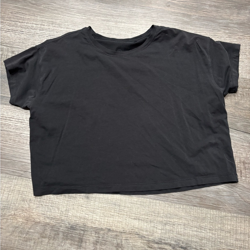 Lululemon Black Women's Crop Tee
